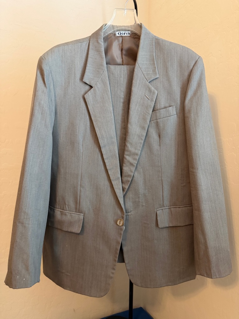 Men's Gray Single-Button Blazer. Custom made in Shanghai size 44